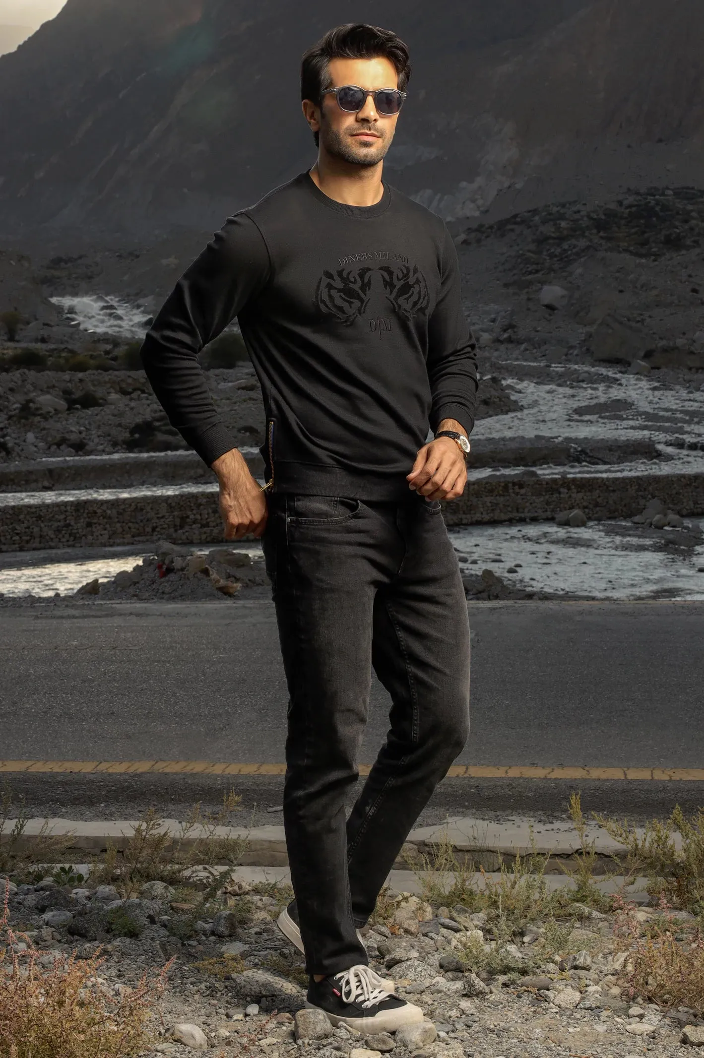 Black Embroidered Sweatshirt