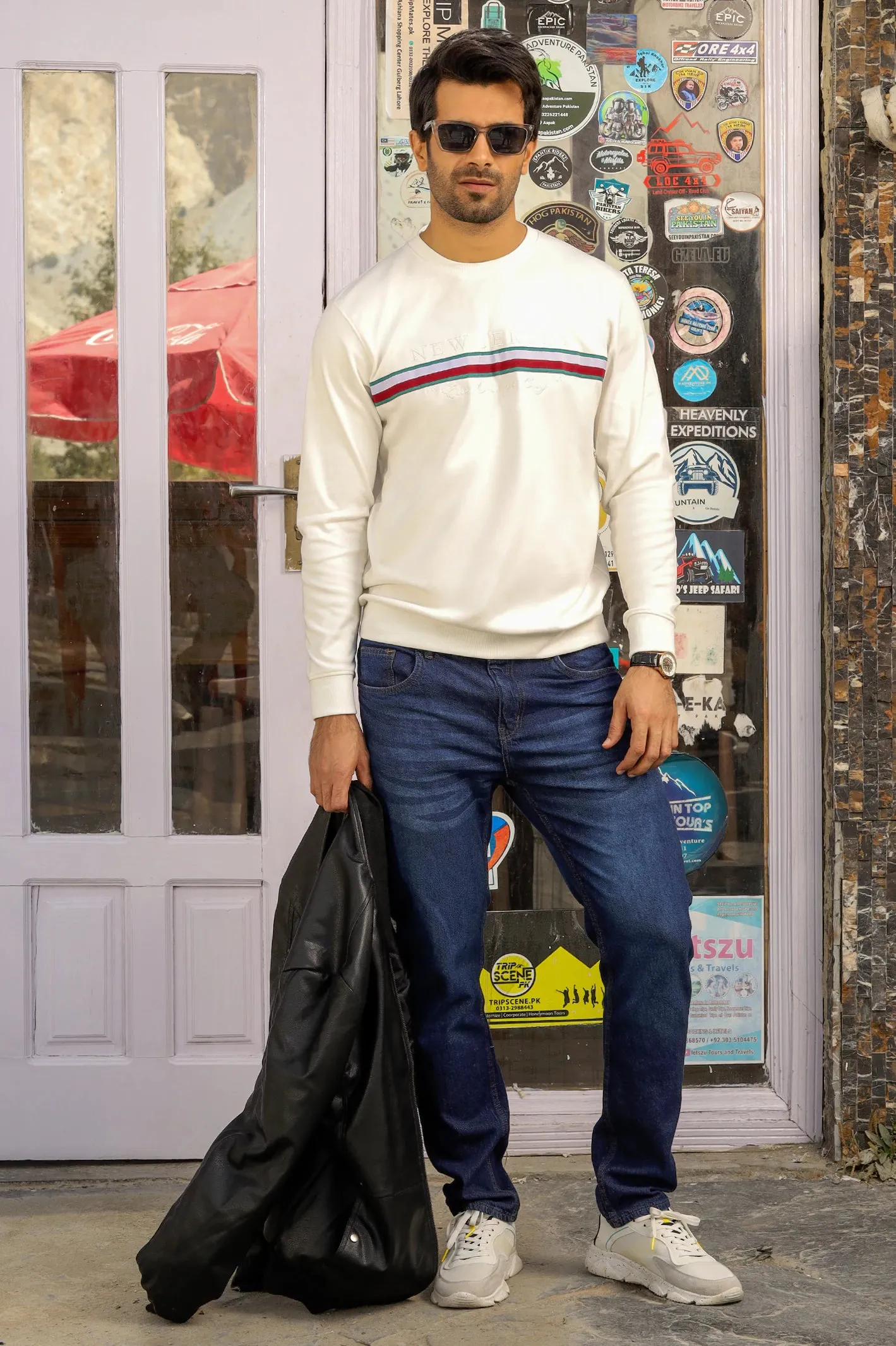 Crew Neck Embroidered Sweatshirt
