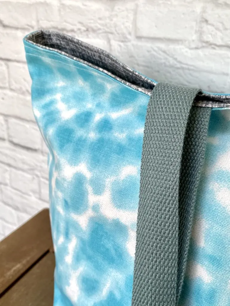 Foldable Travel Tote Grocery Bag Market Shopper Baby Bag Beach Tote Turquoise Blue Tie Dye Print
