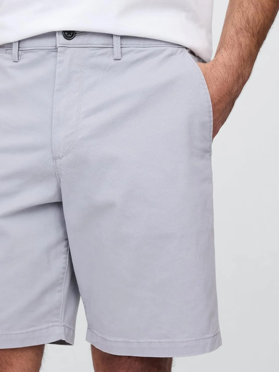 GAP Men's 9" Essential Shorts
