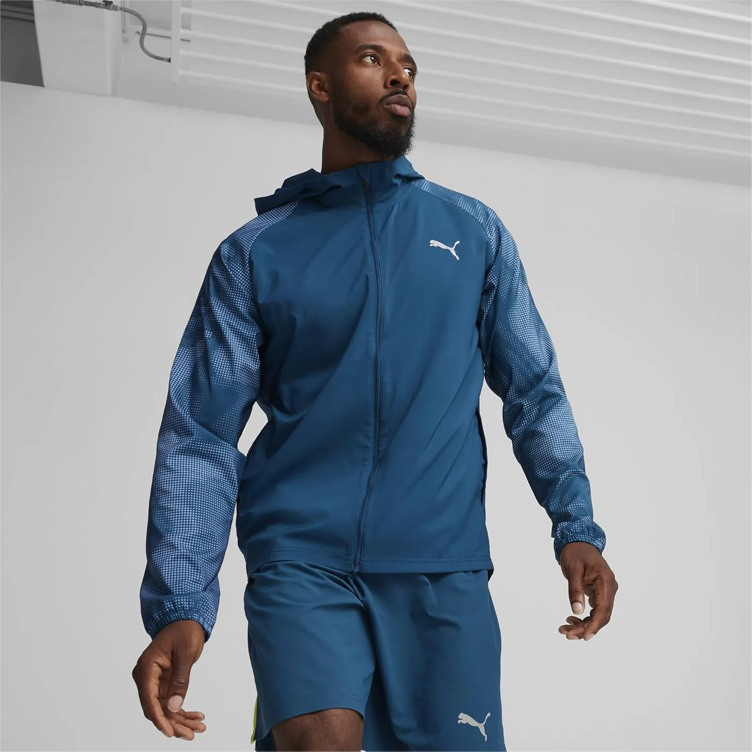PUMA Men's Run Favorite Woven Jacket