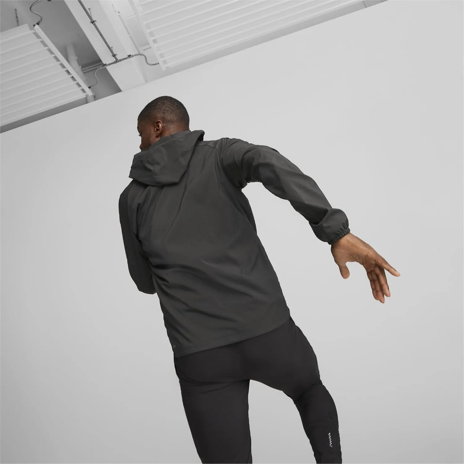 PUMA Men's Run Favorite Woven Jacket